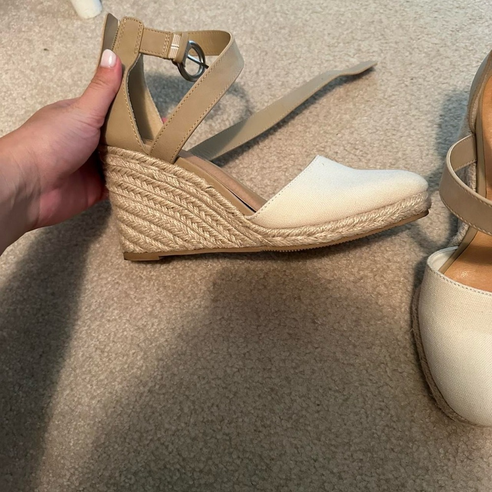 Time and Tru Wedge Sandals